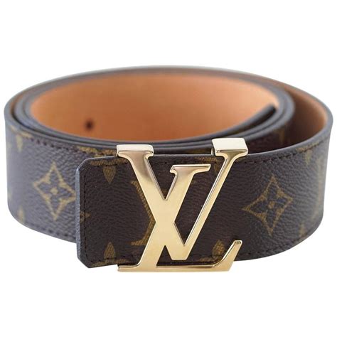 real belt or lv buckle.